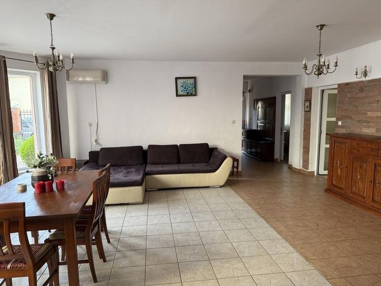 Casă cu 4 camere cu Teren 650 Mp în Tinca