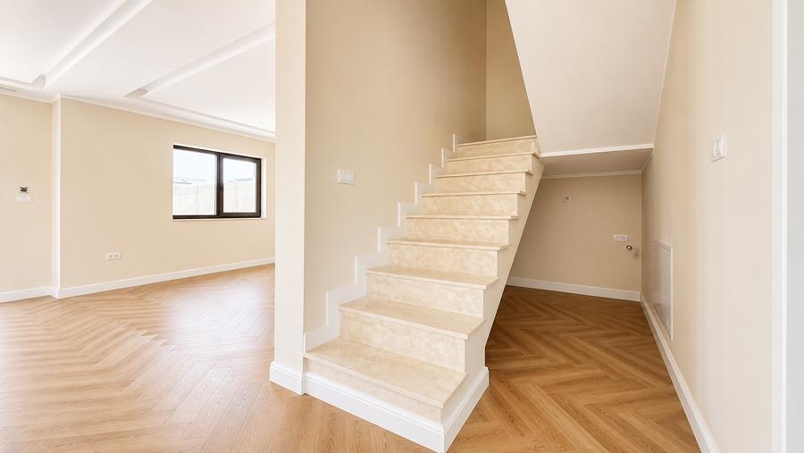 Duplex cu 4 camere cu Canalizare în Giroc
