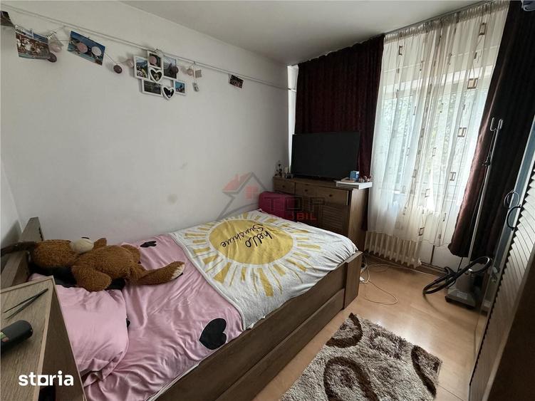 Apartament cu 2 camere decomandat în Nicolina