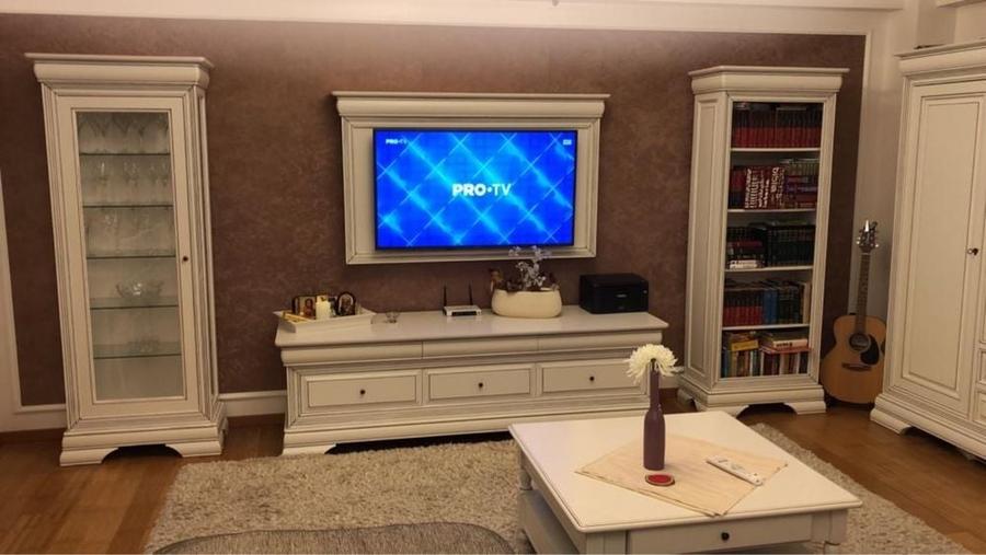 Apartament cu 3 camere în Casa de Cultură