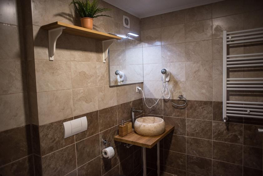 Apartament cu 3 camere decomandat în Platoul Izvor