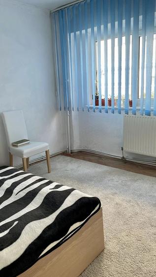 Apartament cu 3 camere semidecomandat în Plantelor