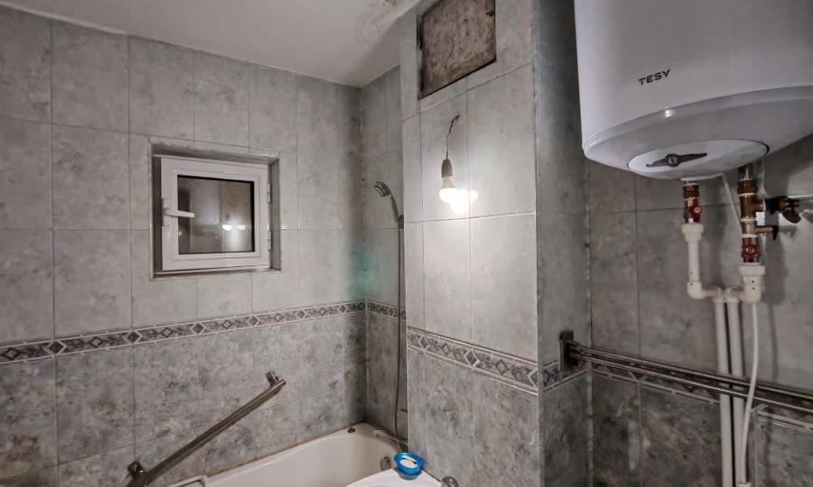 Apartament cu 2 camere decomandat în Micro 20