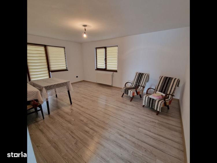 Casă cu 4 camere cu Teren 2676 Mp în Central