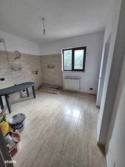 Casă cu 4 camere cu Teren 540 Mp în Măgura