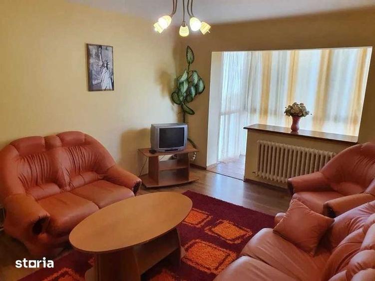 Apartament cu 3 camere semidecomandat în Dacia
