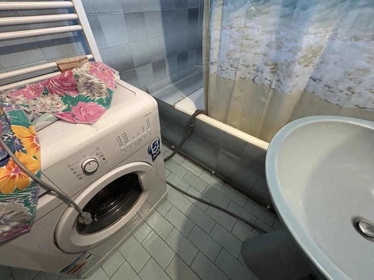 Apartament cu 3 camere decomandat în Micălaca