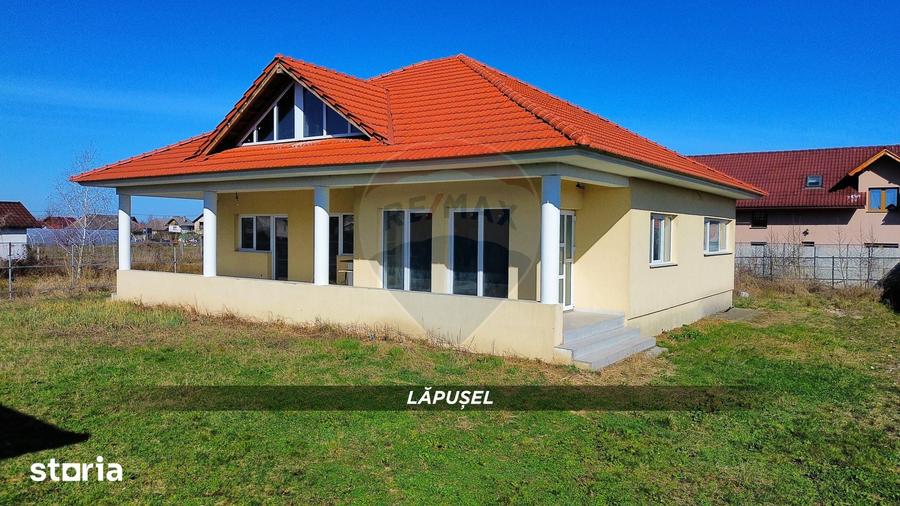 Casă cu 4 camere cu Teren 715 Mp în Central