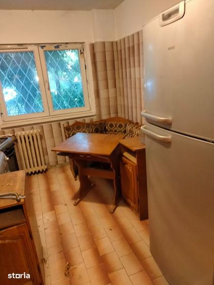 Apartament cu 4 camere decomandat în Pantelimon