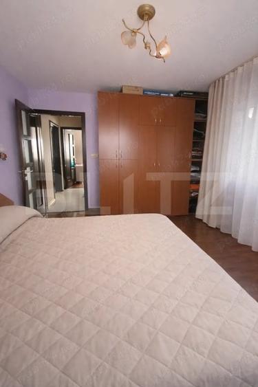 Apartament cu 3 camere semidecomandat, mobilat în Calea Moldovei