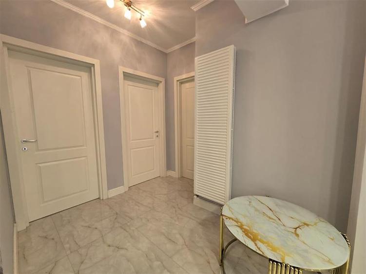Apartament cu 4 camere decomandat, mobilat în Bucureștii Noi