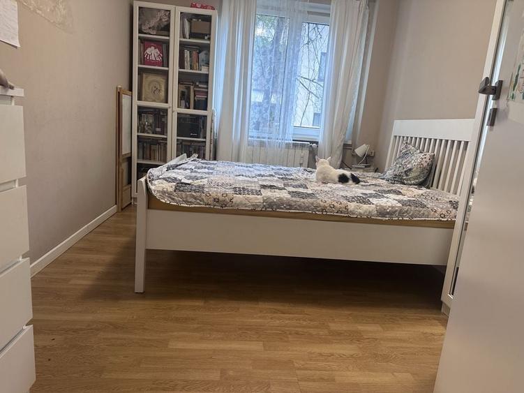 Apartament cu 3 camere semidecomandat în Pantelimon