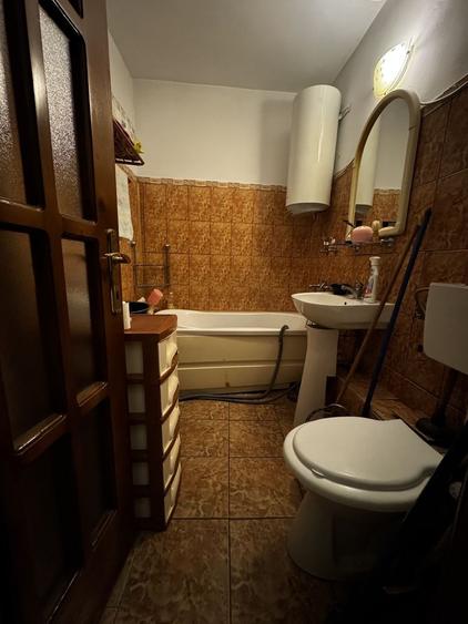 Apartament 2 camere plus spatiu comercial - 1