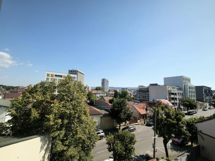 Garsonieră în Semicentral