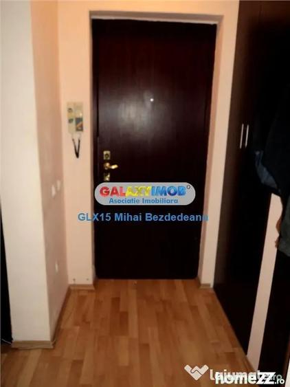 Garsonieră decomandată în Banu Manta