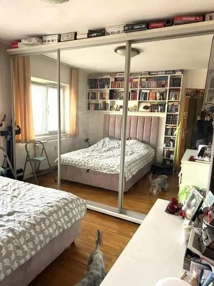 Apartament cu 3 camere decomandat în Mircea cel Bătrân