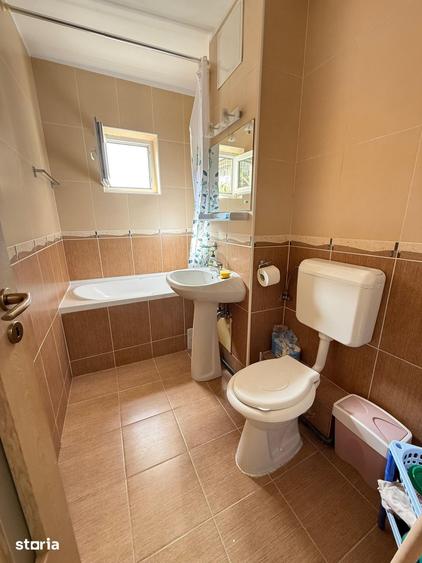 Apartament cu 3 camere decomandat, mobilat în Complex Studențesc