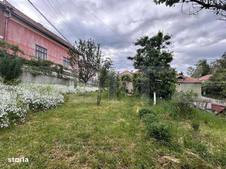 Casă cu 4 camere în Cuzdrioara