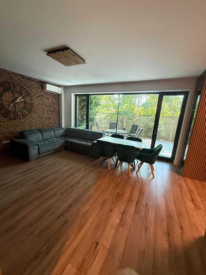 Apartament cu 3 camere decomandat în Năvodari Tabără