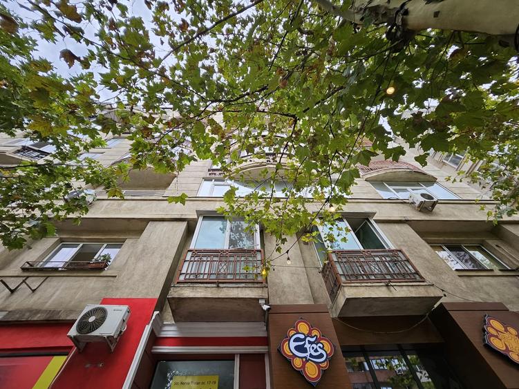 Apartament cu 3 camere, mobilat în Nerva Traian