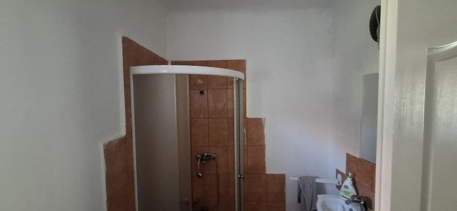 Casă individuală cu 3 camere cu Teren 900 Mp în Central