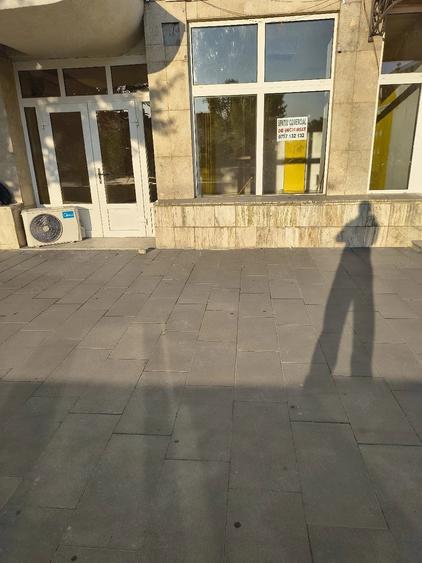 Spațiu comercial, de 60 mp, în Negrești