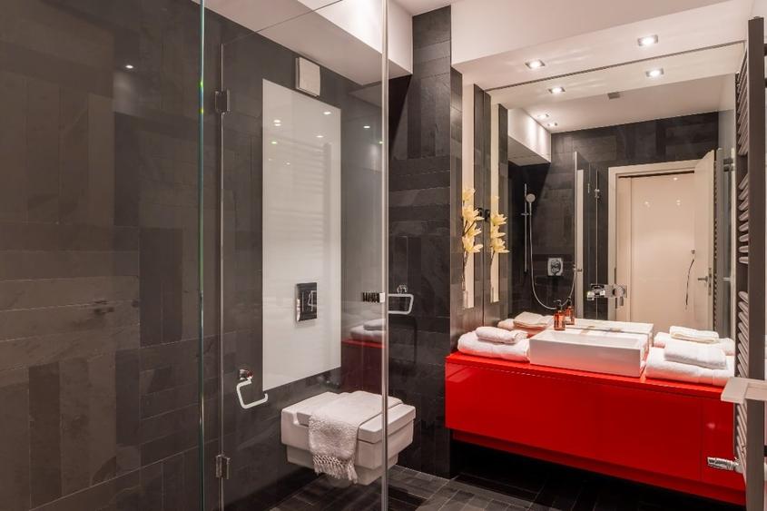 Apartament cu 3 camere decomandat, mobilat în Herăstrău