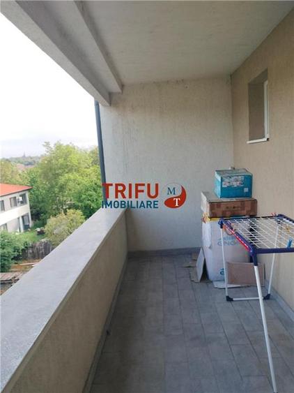 Garsonieră decomandată, mobilată în Ampoi 1