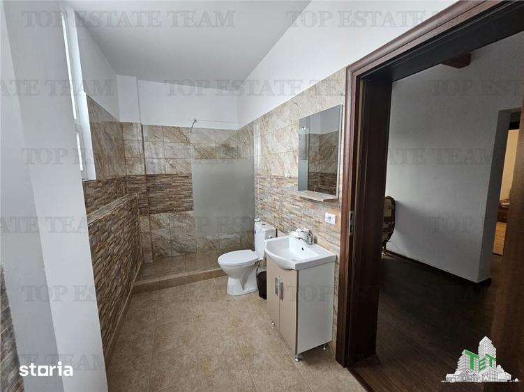 Casă cu 5 camere cu Teren 371 Mp în Chiajna