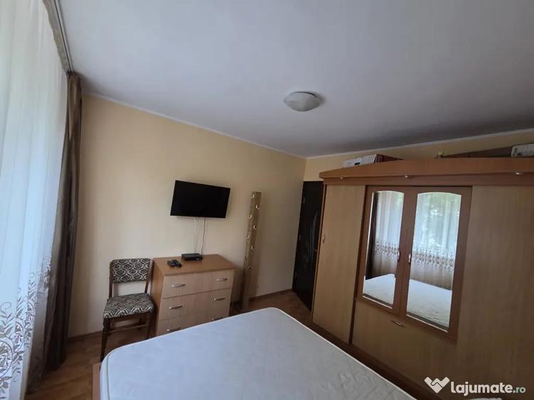Apartament cu 2 camere decomandat în Păcii