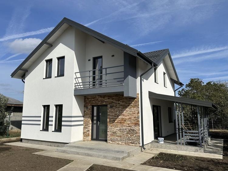Casă cu 3 camere în Lehliu