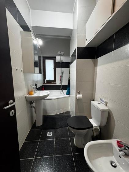 Apartament decomandat în Olteni