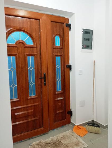 Duplex cu 5 camere cu Canalizare în Beceni