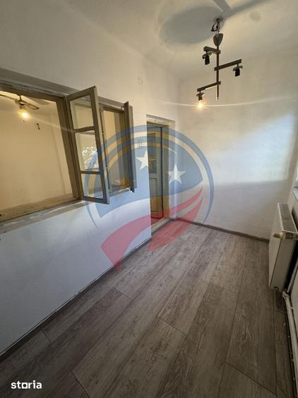 Casă cu 3 camere cu Teren 417 Mp în Brestei