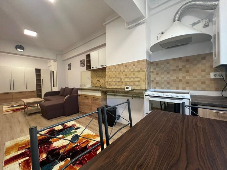 Apartament cu 2 camere semidecomandat, mobilat în Gară