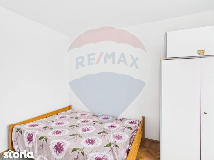 Apartament cu 3 camere, mobilat în Central