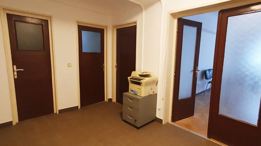 Apartament cu 2 camere decomandat în P-ța Alba Iulia