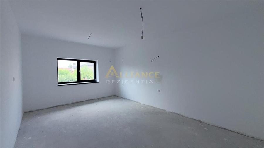 Casă individuală cu 5 camere cu Teren 530 Mp în Berceni