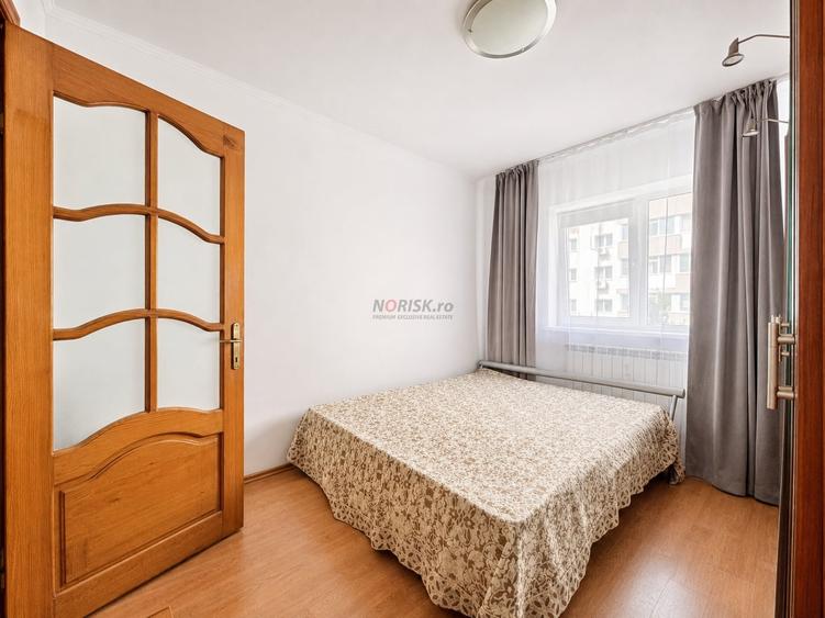 Apartament cu 3 camere decomandat, mobilat în Moinești