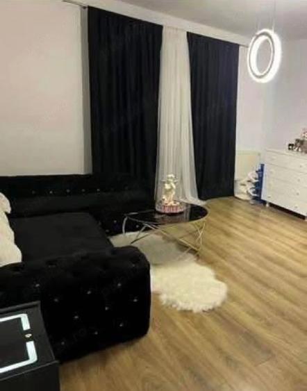 Casă cu Teren 500 Mp în Balciu