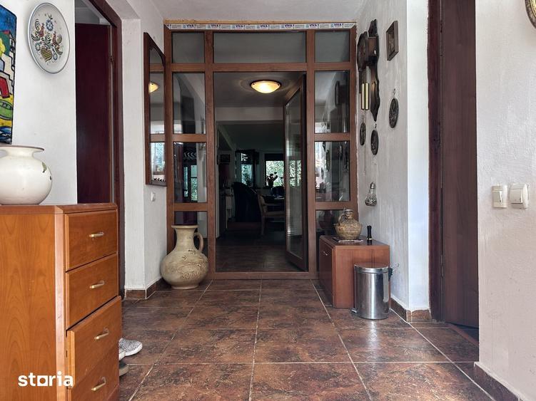 Vanzare casa in Pucioasa, Dambovi?a - 4 camere - teren 5.808 mp - 20