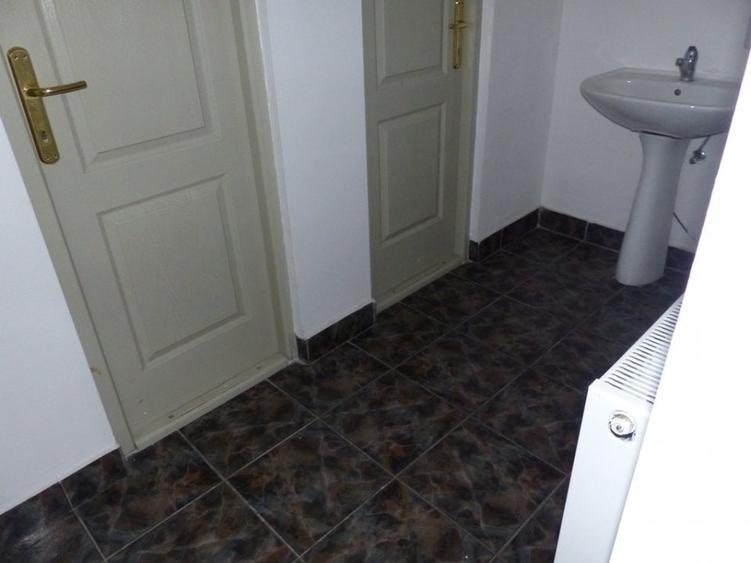 Birou, de 750 mp, în Mureșeni
