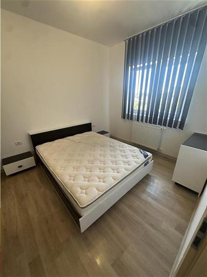 Apartament cu 2 camere decomandat în Lipovei