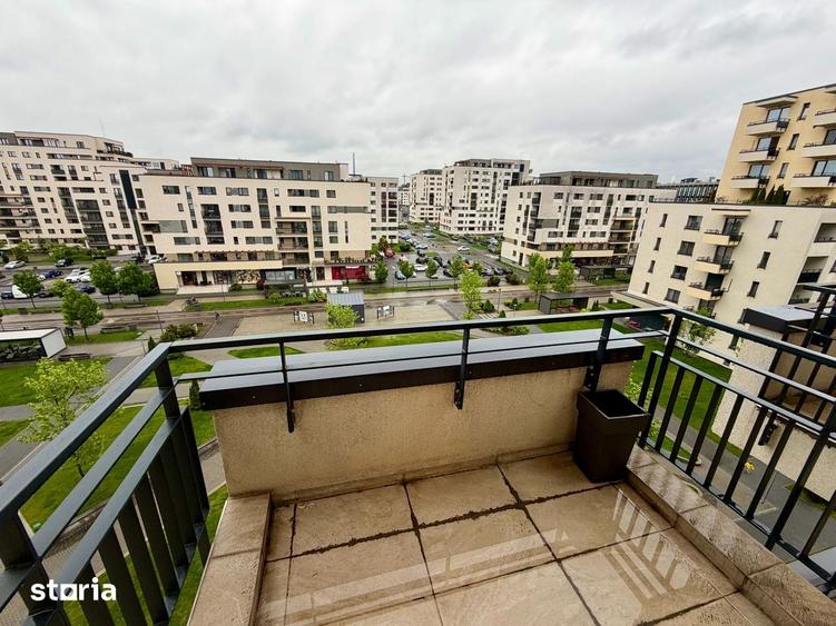 Apartament cu 2 camere, mobilat în Tractorul