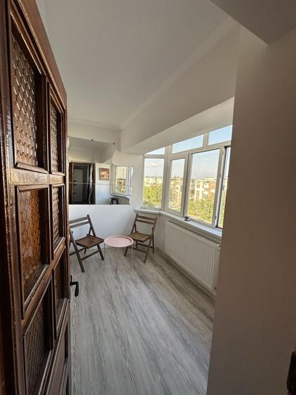 Apartament cu 4 camere decomandat în Calafat