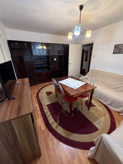 Apartament cu 2 camere semidecomandat în Take Ionescu