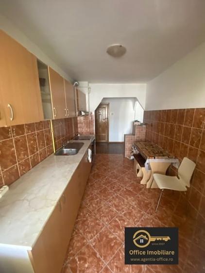 Apartament cu 3 camere în Traian