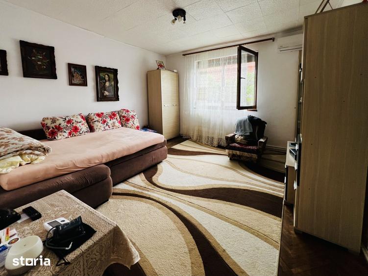 Casă cu 5 camere cu Teren 1187 Mp în Mehala
