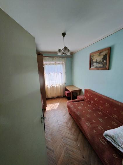 Apartament cu 3 camere decomandat în Păulești