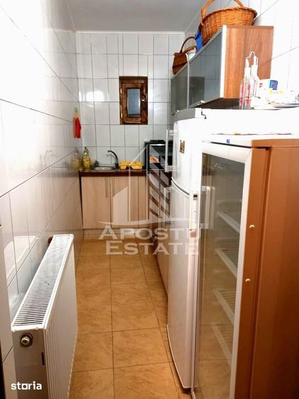 Casă cu 8 camere cu Teren 400 Mp în Moneasa